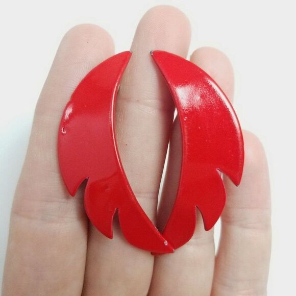 Vintage Bright Red Feather or Wing Shape Stud Earrings, Enamel Funky 70s Style - Picture 1 of 7
